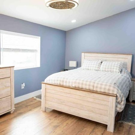 Tampa Bay Oasis Apartment Tarpon Springs Bagian luar foto