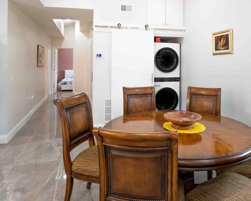 Tampa Bay Oasis Apartment Tarpon Springs Bagian luar foto