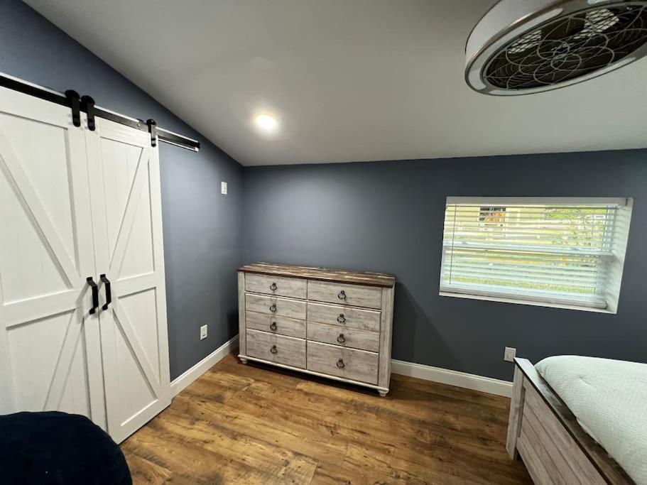 Tampa Bay Oasis Apartment Tarpon Springs Bagian luar foto